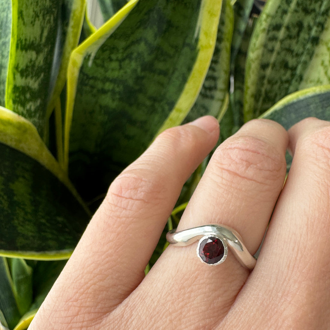 Tidal Gem Ring  - Garnet - Size 7