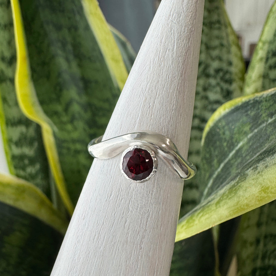 Tidal Gem Ring  - Garnet - Size 7