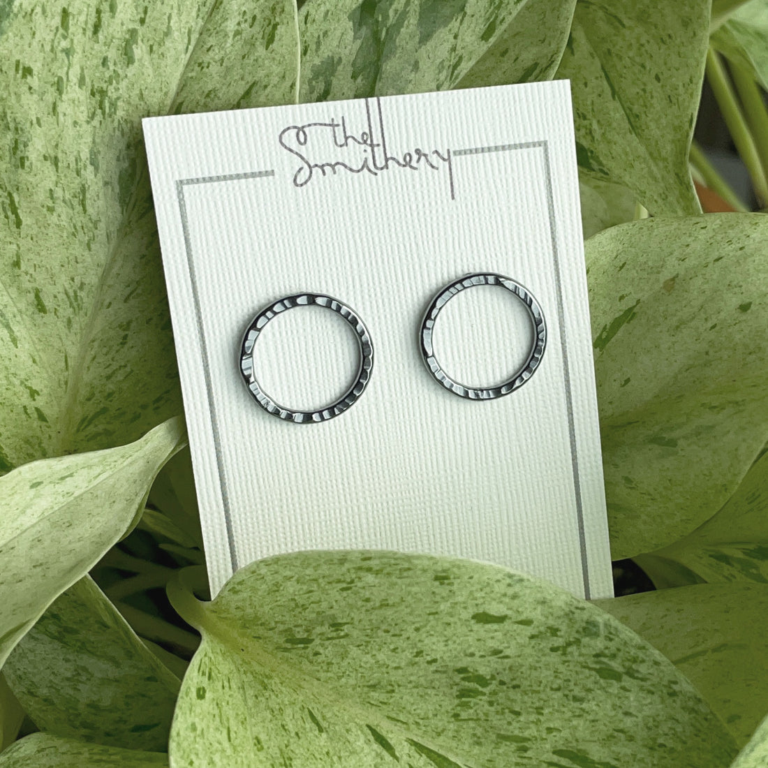 Faceted Circle Studs Large - Dark Sterling